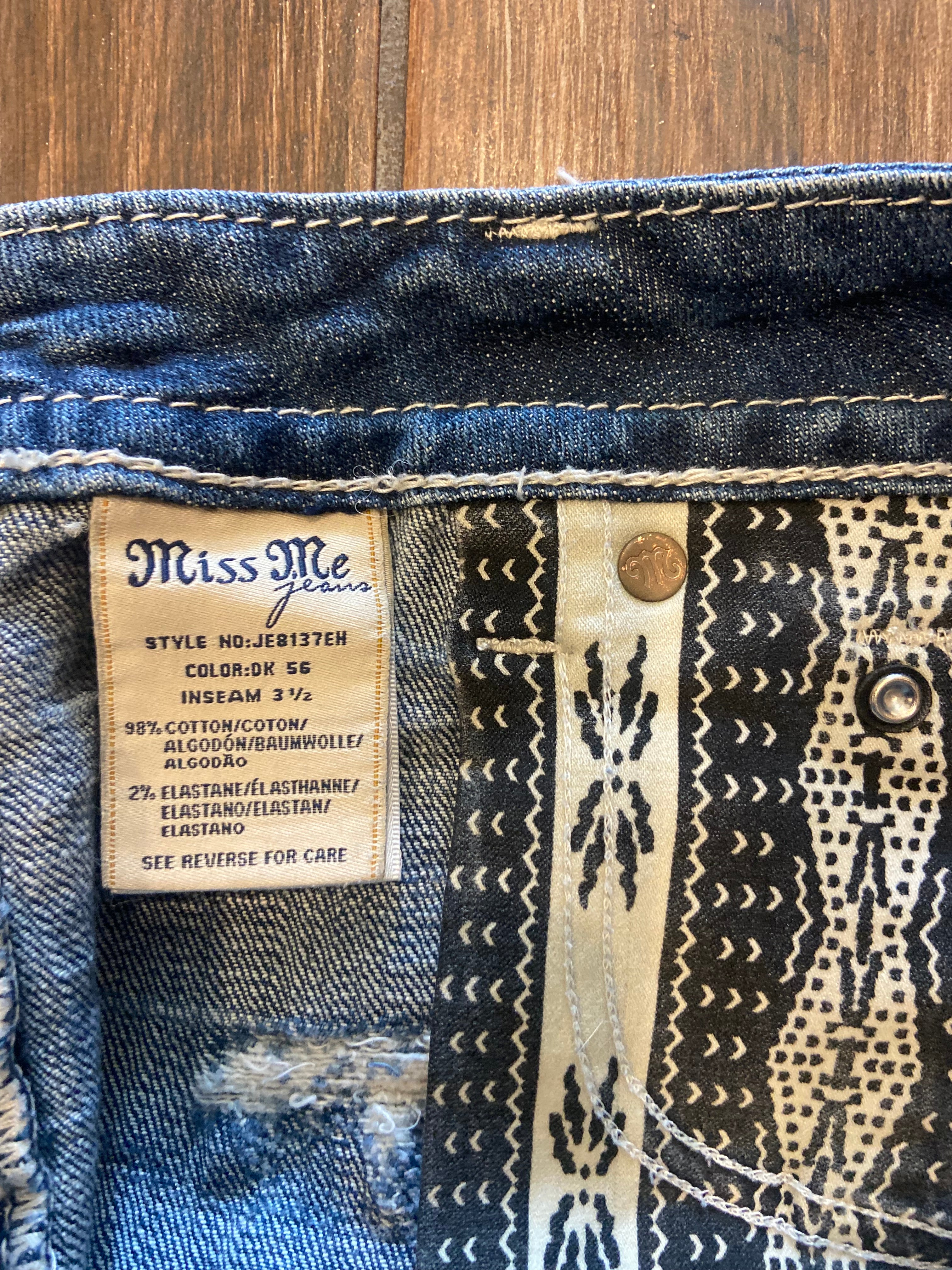 Miss Me Jean Shorts, size 30